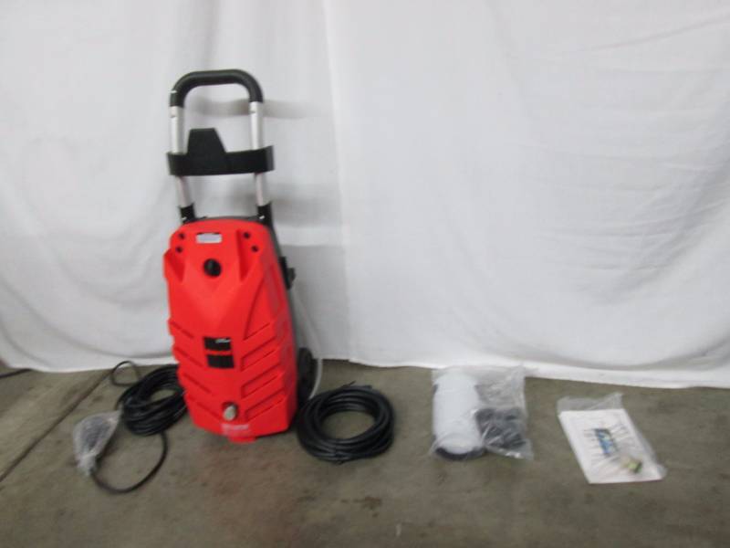 lot 24 image: Master Craft 1800 PSI Electric Pressure Washer