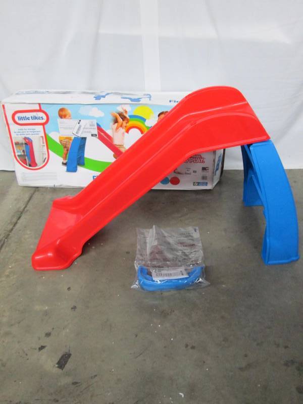 lot 54 image: Little Tikes First Slide