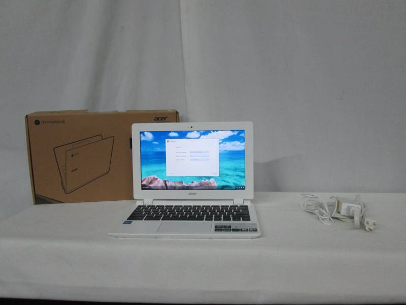 lot 7 image: Acer Chromebook 11.6 16GB Google Chrome Laptop