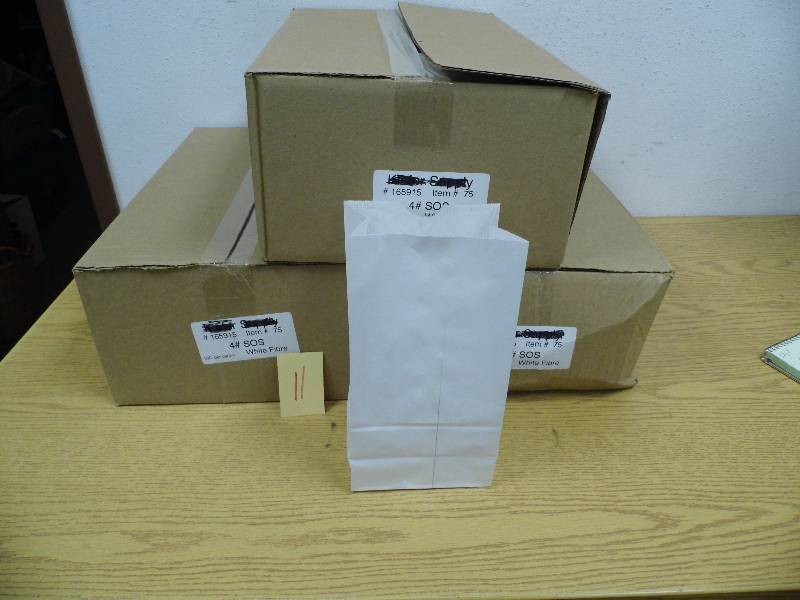lot 11 image: 3 Cases of #4 Bags