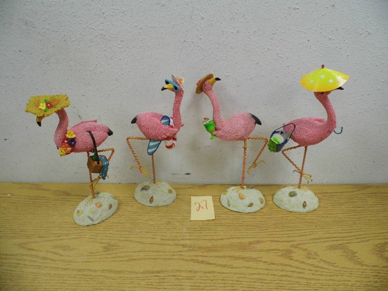 lot 27 image: New Set of 4 Flamingo Bobbles