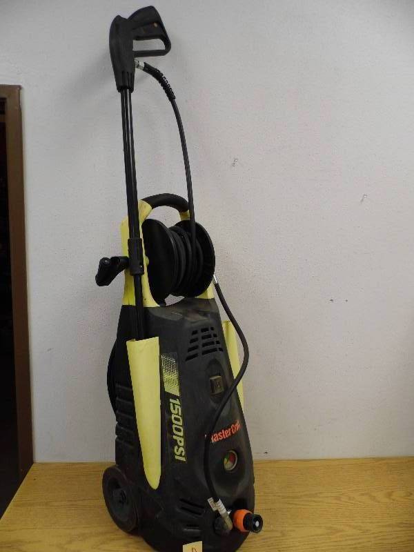 lot 70 image: Master Craft Power Washer