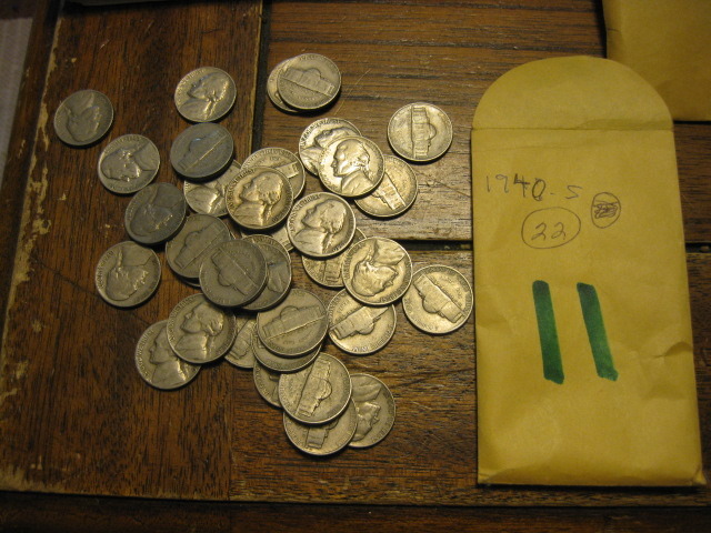 35 1940 S and 1940 P Nickels