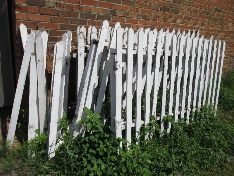 Picket fence sections, approximatel...