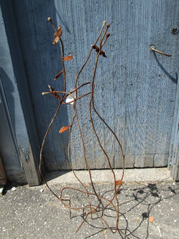 Iron garden dcor, was bent out of...