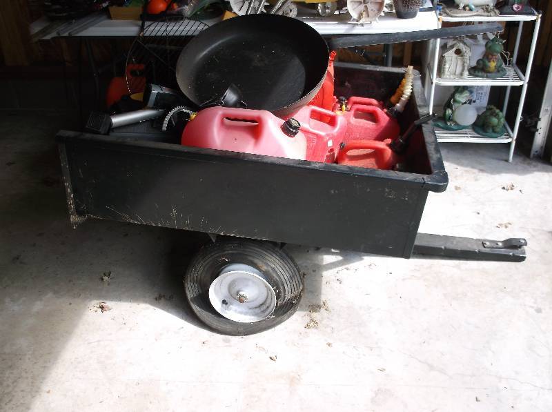 lot 4 image: Utility Trailer