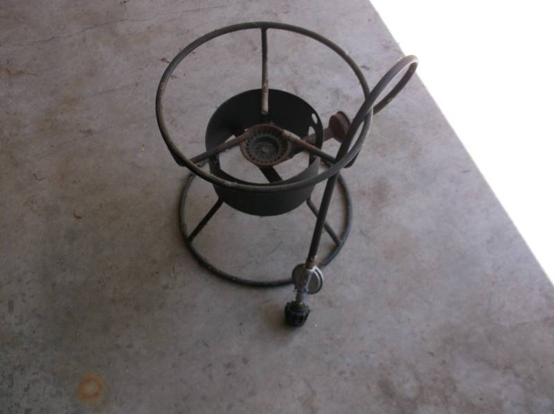lot 45 image: Turkey Fryer