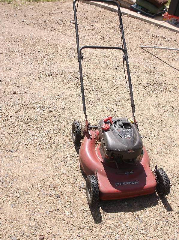 lot 51 image: Lawn mower
