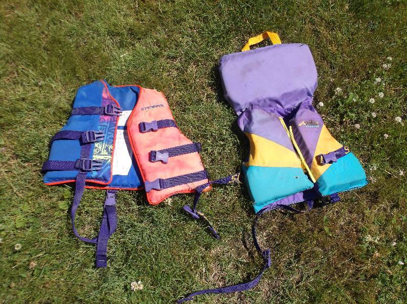 lot 86 image: Life Jackets