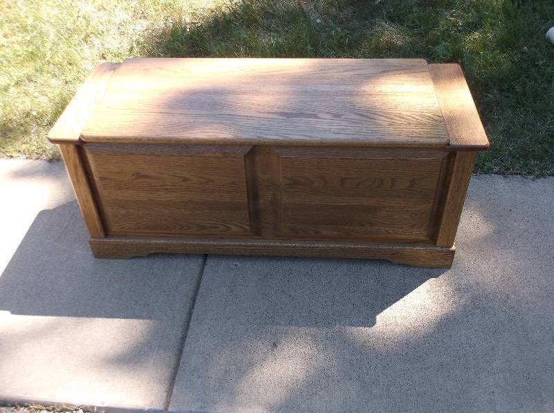 lot 130 image: chest