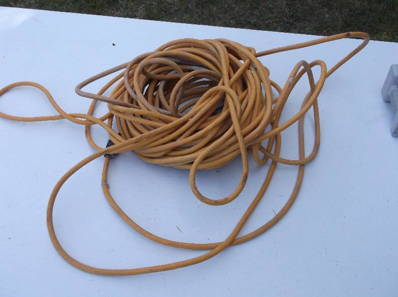 lot 151 image: Extension cords