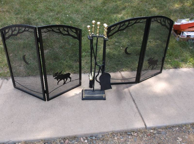 lot 153 image: Fire place accessories