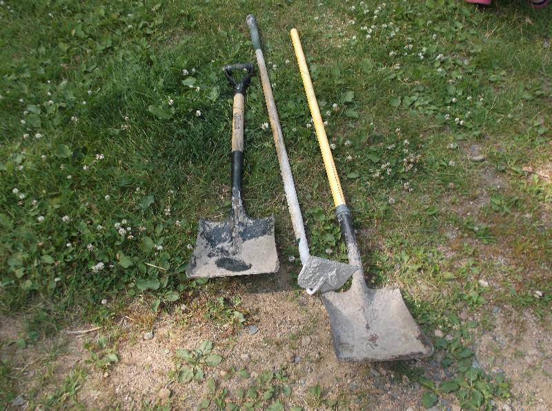 lot 160 image: Gardening Tool