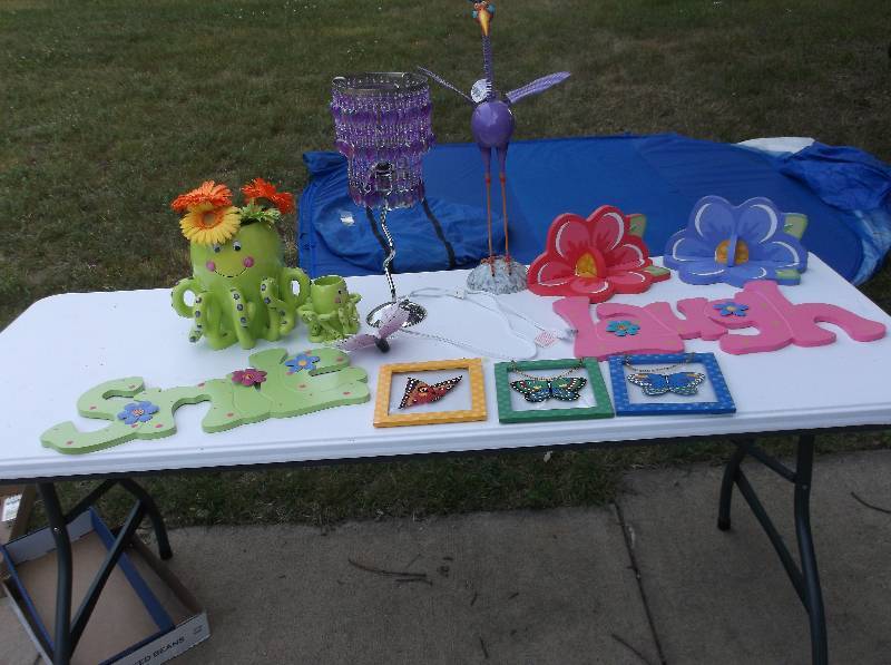 lot 189 image: Decor