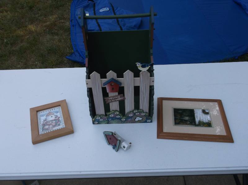 lot 192 image: Decor