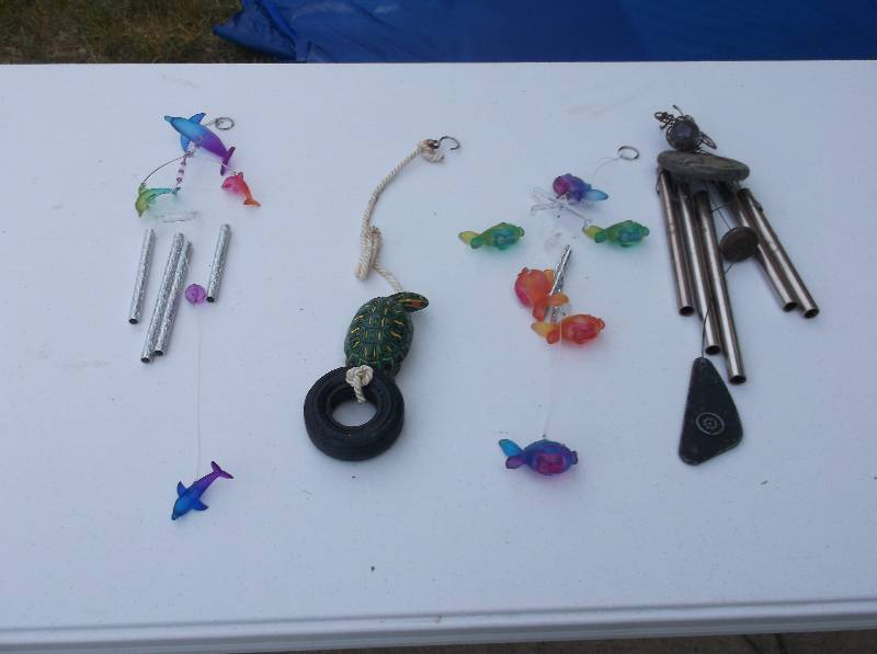 lot 200 image: Decor