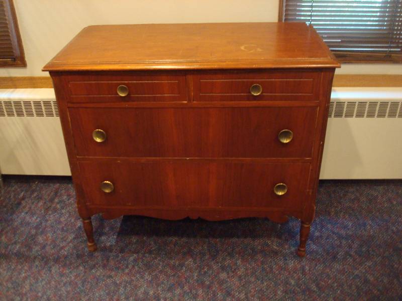 lot 2 image: Vintage Wood Dresser, Has A Bassett Furniture Co. Sticker On It