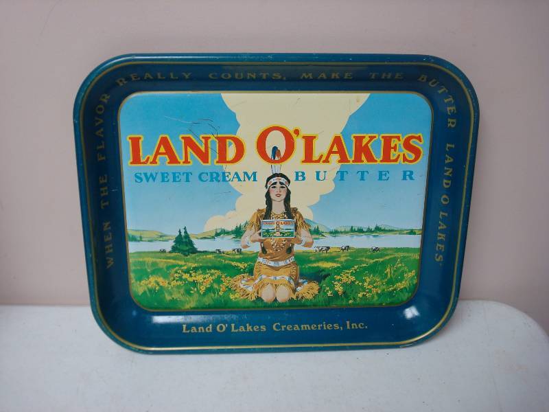 lot 28 image: Vintage Land O Lakes Tin Tray