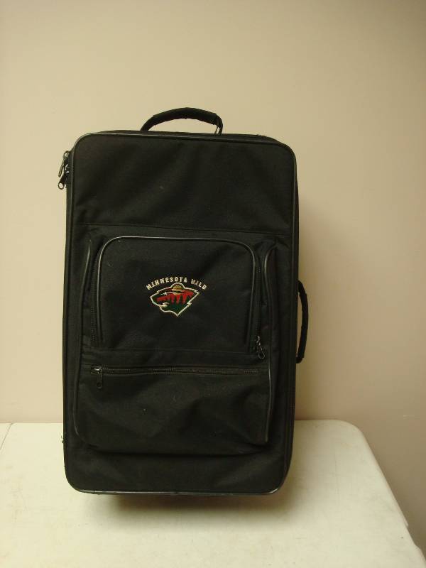 lot 48 image: Minnesota Wild Luggage Bag, Lots Of Wear