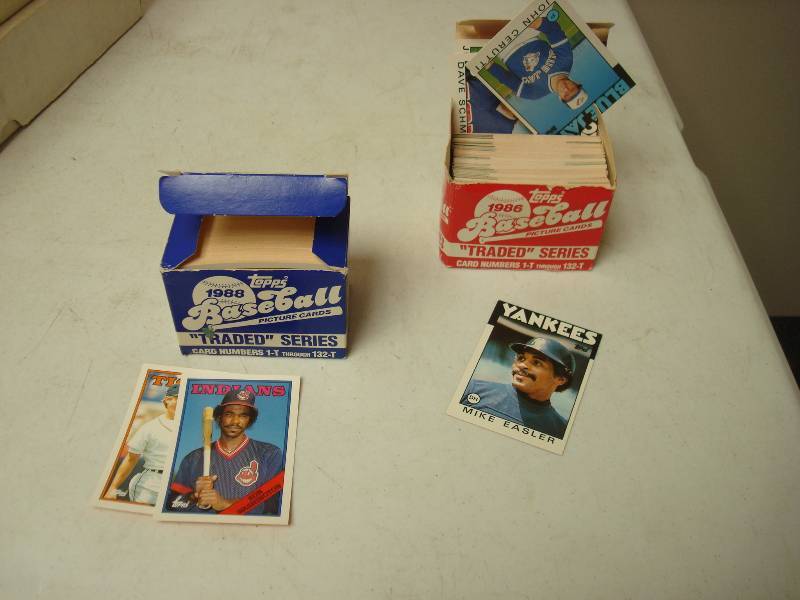 lot 88 image: Topps Traded Baseball Cards, Unchecked