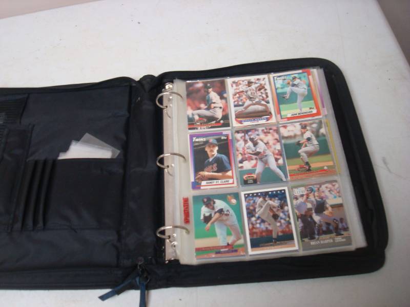 lot 95 image: Book Of Sports Cards