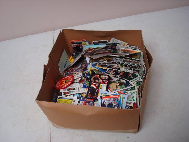 lot 97 image: Box Of Mixed Sports Cards