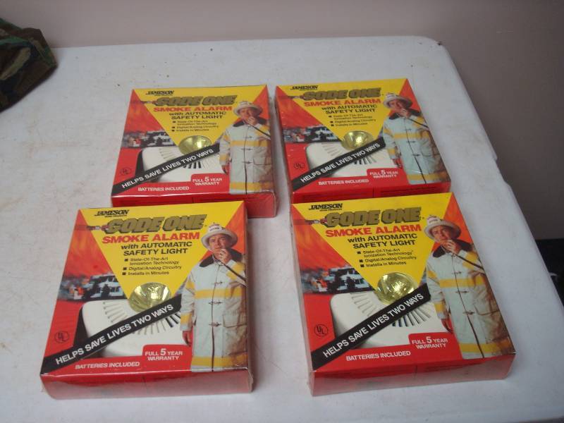 lot 114 image: Lot Of Unused Fire Alarms