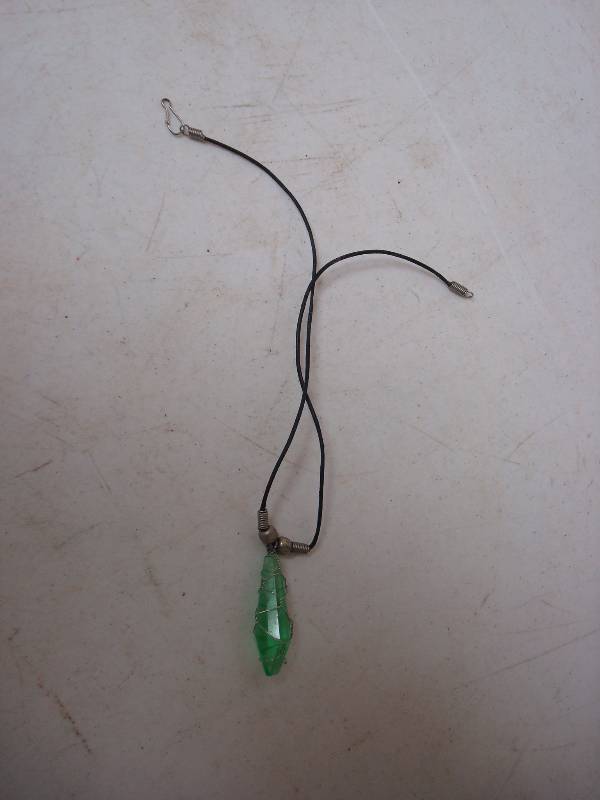 lot 122 image: Green Stone Necklace