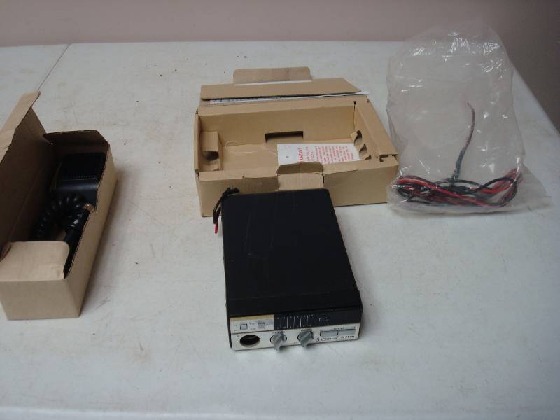lot 144 image: Cobra CB Radio, Untested