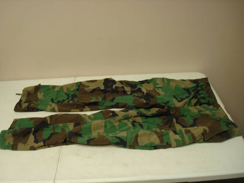 lot 175 image: Camouflage Pants, Unsure Of Size