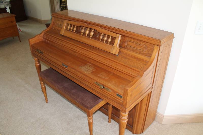 lot 1 image: Kimball Artist Console Upright Piano wBench Wooden Finish 57 x 25 x 52.