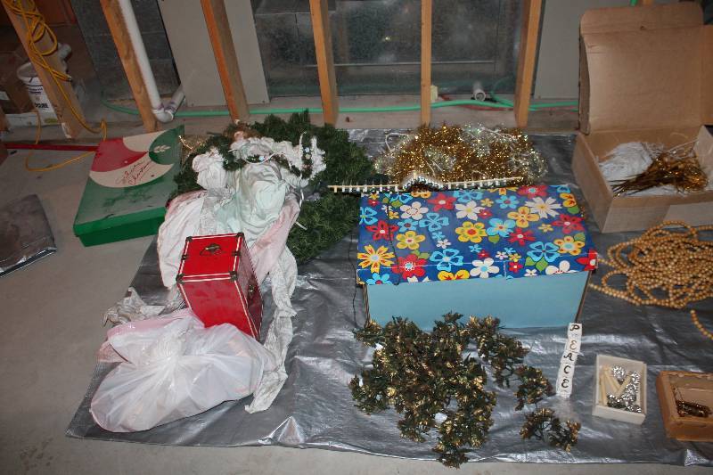 lot 173 image: Floor Lot Including Hanging Decorations Christmas Tinsel PEACE Decoration And More.