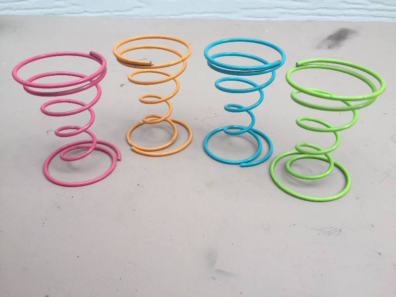 lot 4 image: Set of 4 snow cone holders