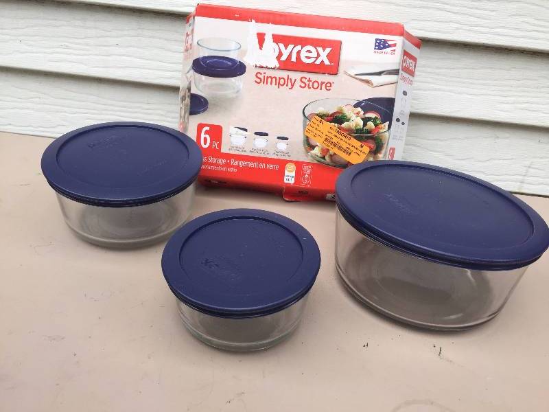 lot 8 image: 6 Piece Pyrex Bowl Set
