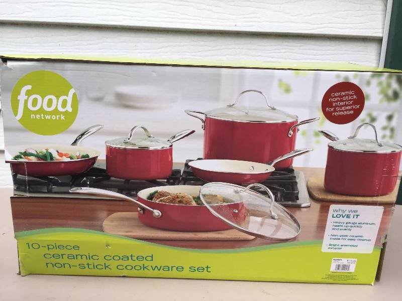 lot 12 image: Food Network Cookware Set