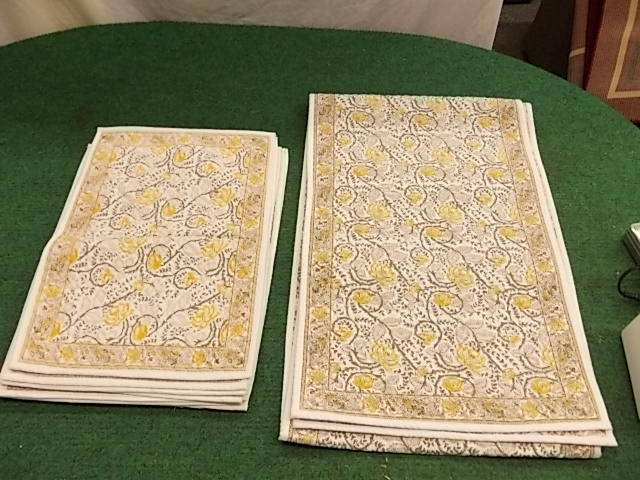Placemats and Table Runner