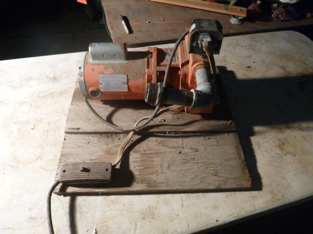 lot 113 image: Wards 500 Single Stage Convertible Jet Pump