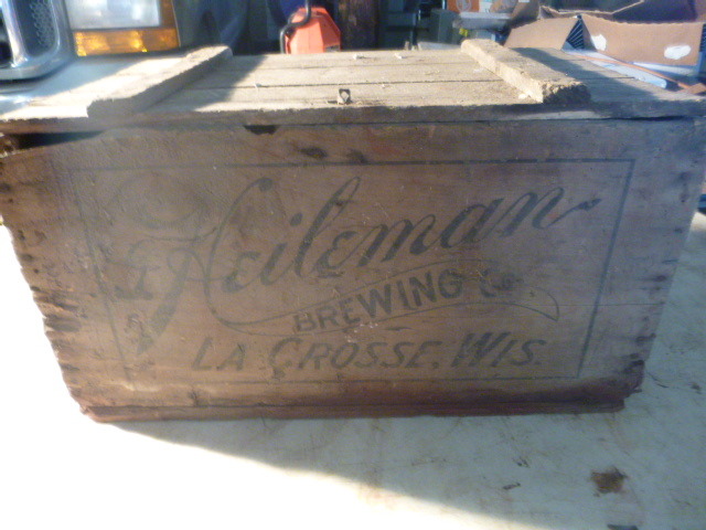 lot 130 image: Vintage Crate