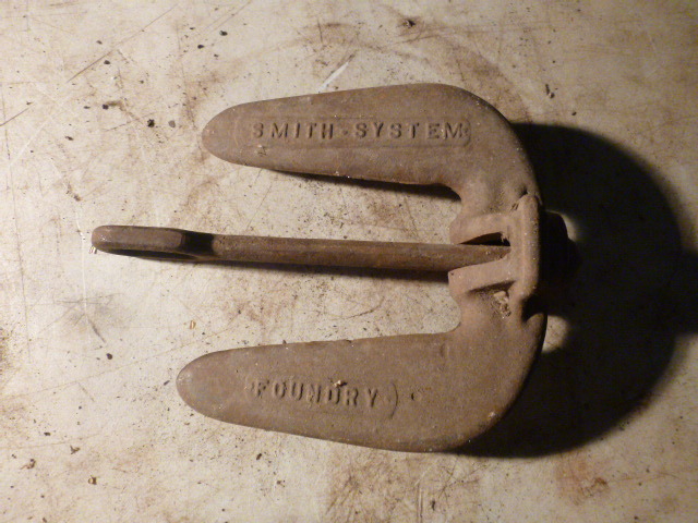 lot 148 image: Navy Boat Anchor