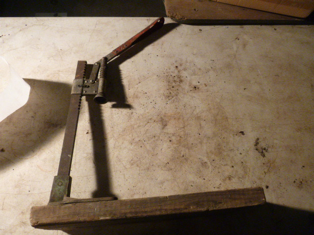 lot 178 image: Vintage Bottle Capper