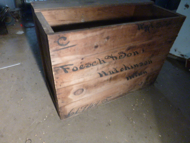 lot 186 image: Vintage Crate