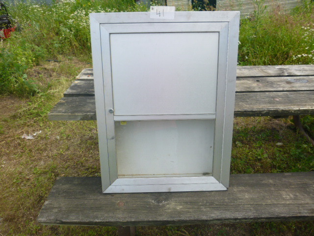 lot 41 image: Cabinet