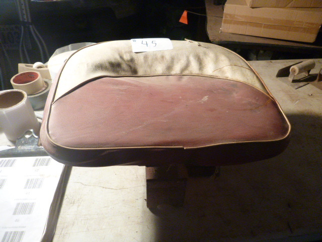 lot 45 image: Lawn Mower Seat