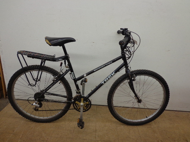 lot 3 image: 26 Mountain Bike