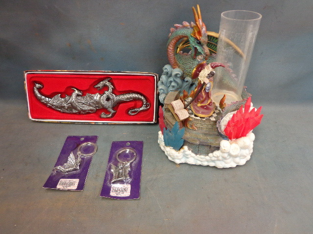 lot 22 image: Dragon style Rain Gauge And More
