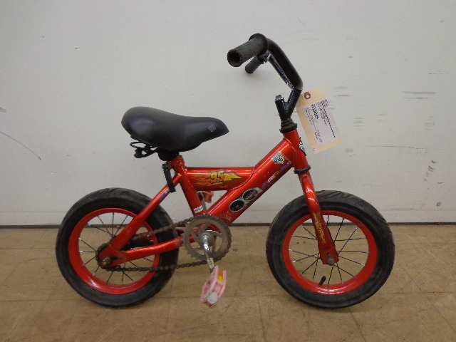 lot 27 image: Toddlers Bike