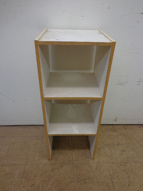 lot 36 image: 3 shelf stand
