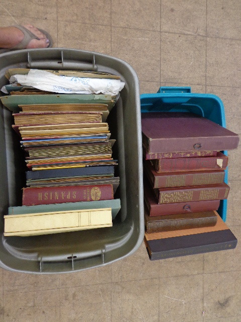 lot 69 image: Old Records in Old record Albums