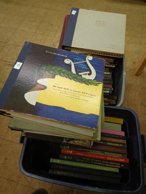 lot 70 image: Old Records