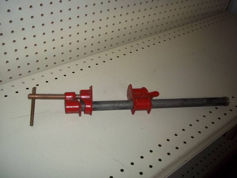 lot 14 image: 16 pipe clamp